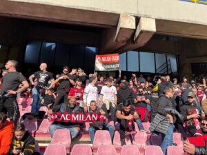 Nonostante, il settore ospiti metteva a disposizione poi tagliandi per i tifosi rossoneri, il Milan Club Trebisacce porta a Salerno ben 47 sostenitori. 