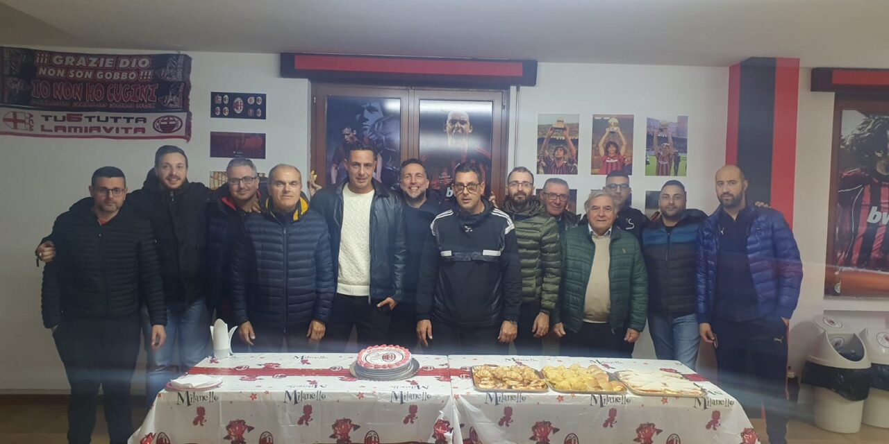 Buone feste dal Milan Club Locri