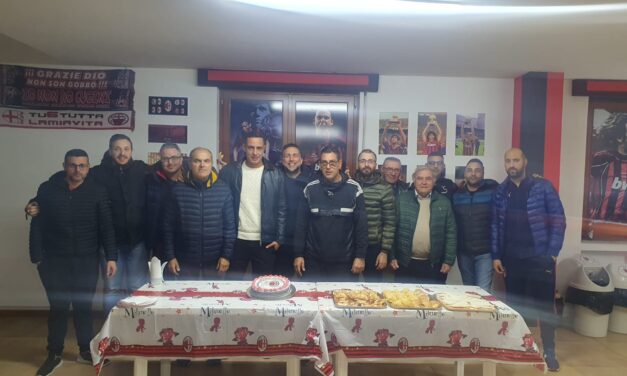 Buone feste dal Milan Club Locri