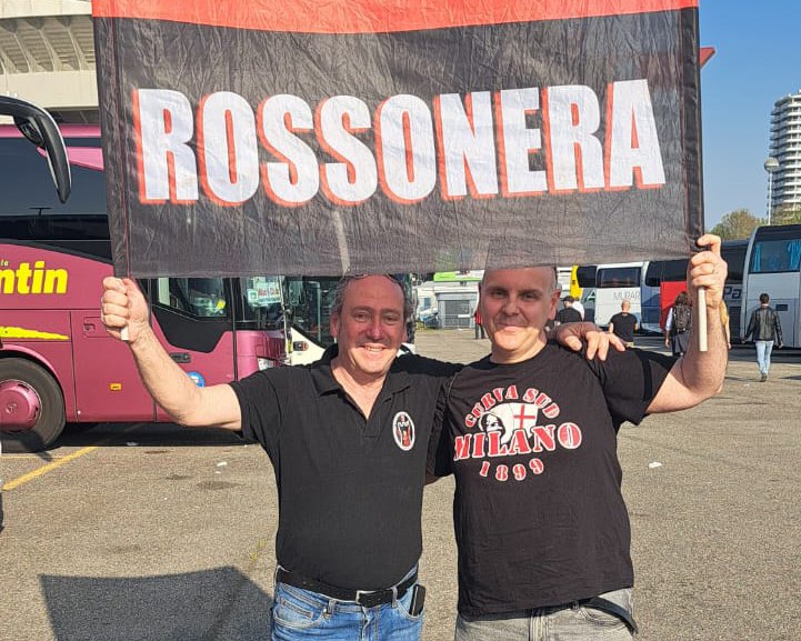 Milan Club Padova Rossonera e Milan Club Adro Marco Van Basten  insieme fuori da San Siro